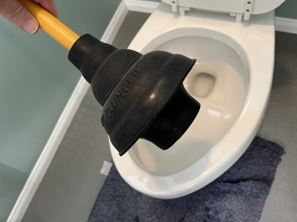 flange style toilet plunger
